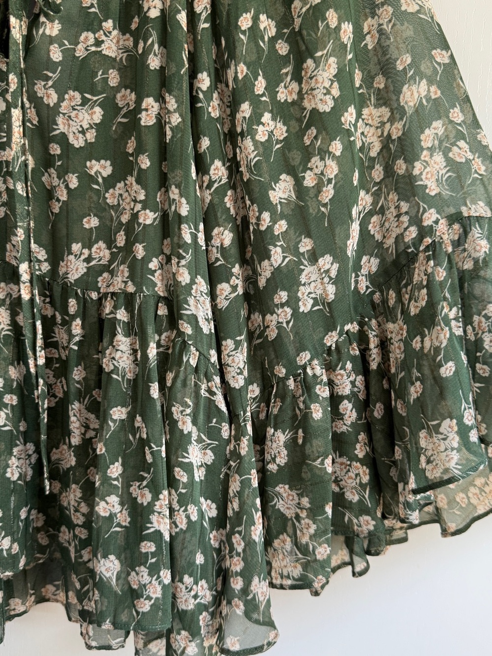 Gigio Green Floral Peasant Blouse Sheer Gold Metallic Ruffle Tie Front Peplum - Picture 4 of 4